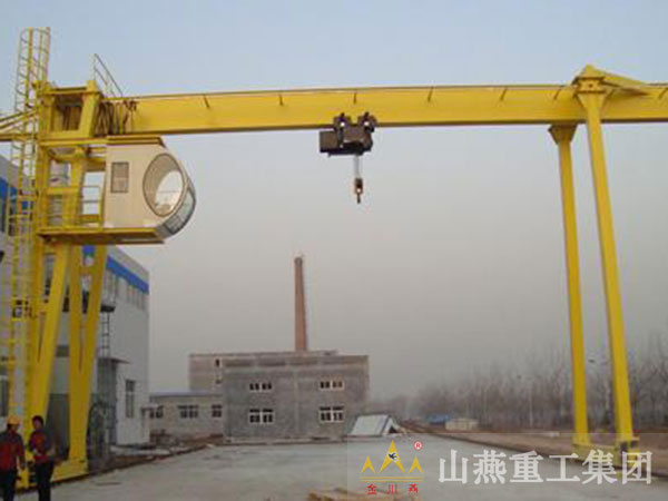龍門(mén)起重機(jī)有哪些類(lèi)型？主要用途和特征是什么？